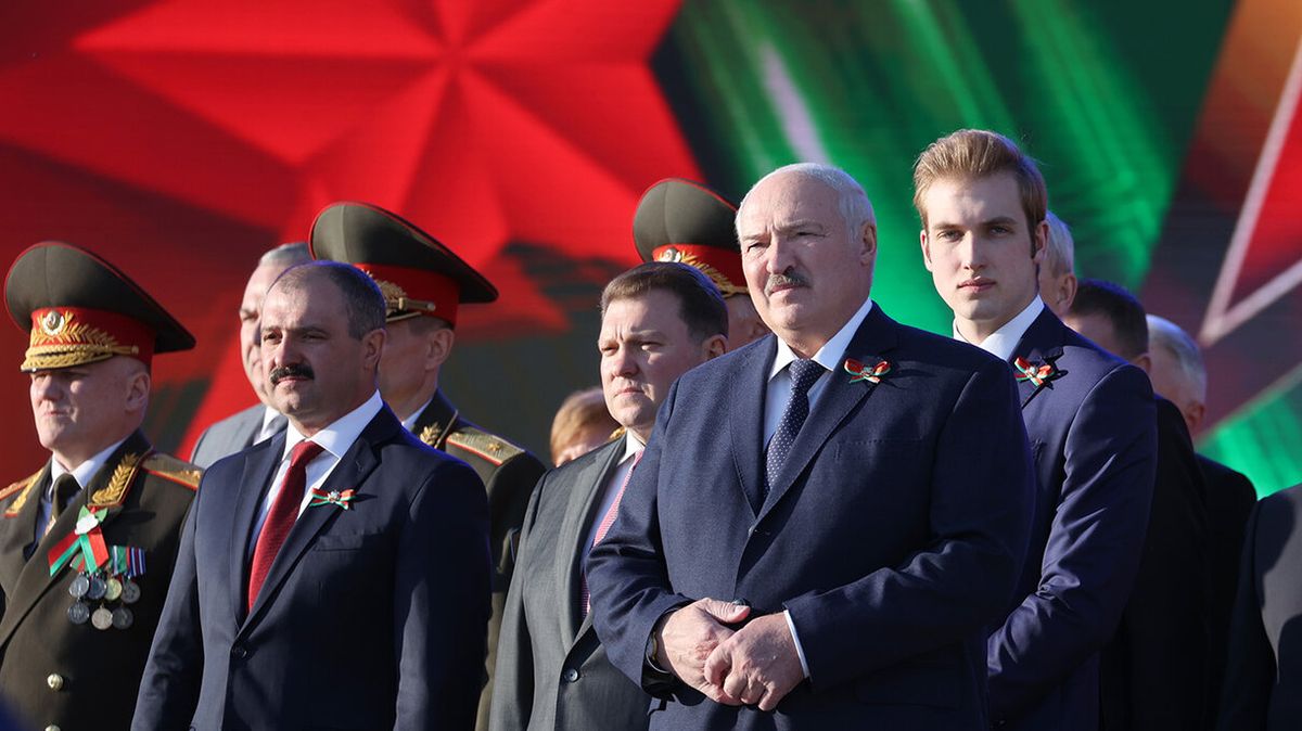 Spekulace o Lukašenkovi sílí. Zmizel z veřejnosti a měl odjet do nemocnice
